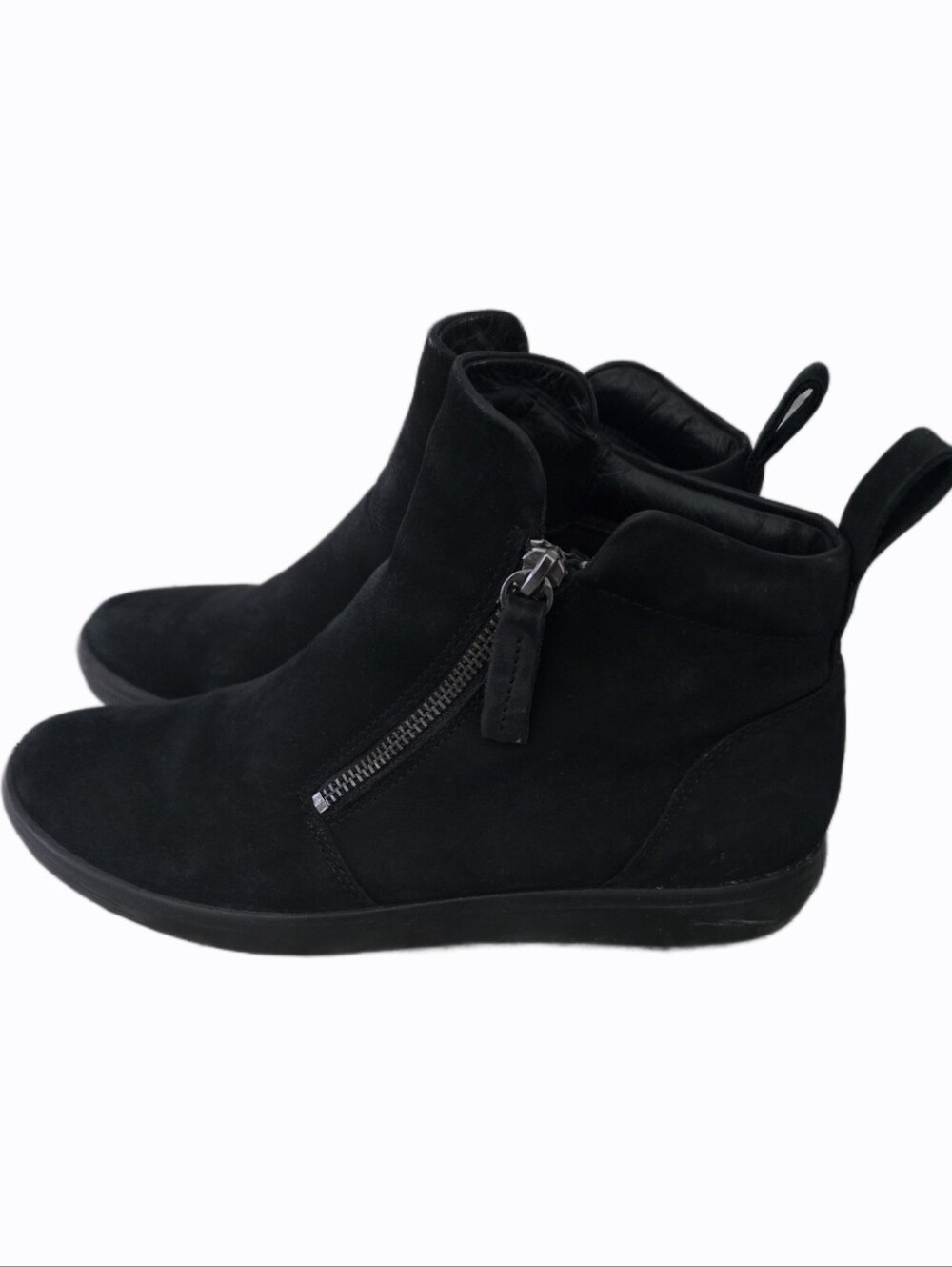 ECCO Black Women's Zip-Accent Ankle Sneakers